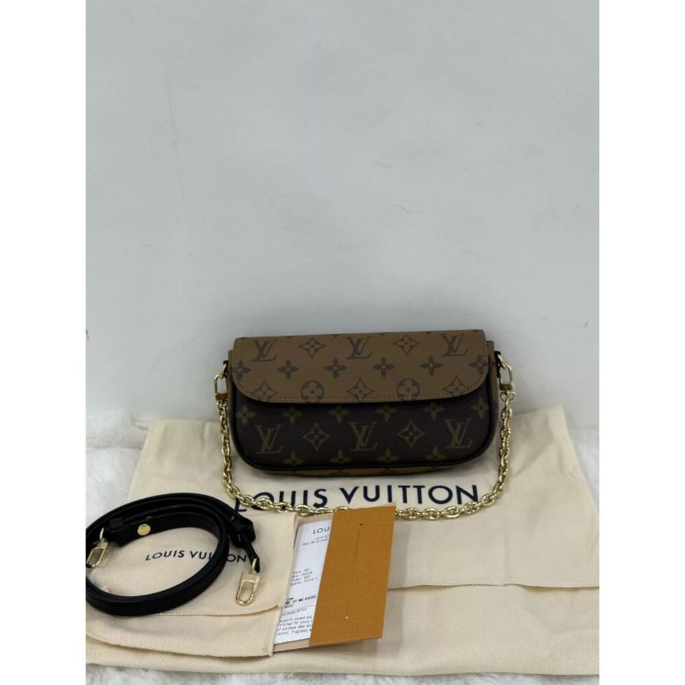 Louis Vuitton Women Pre-Loved Bag Very Good Condition